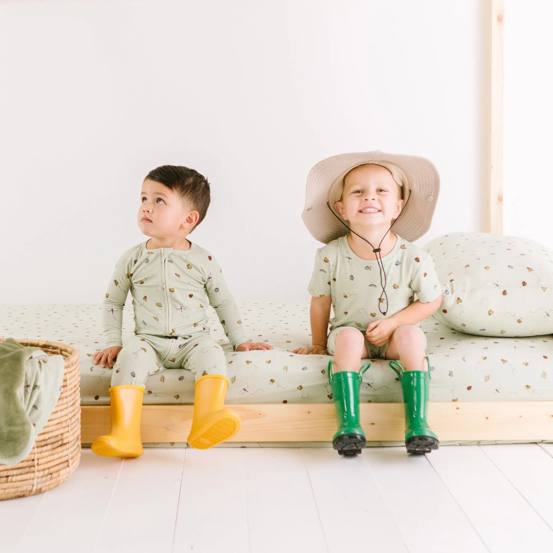 Bugs Small Ribbed Shorts Two-Piece Set