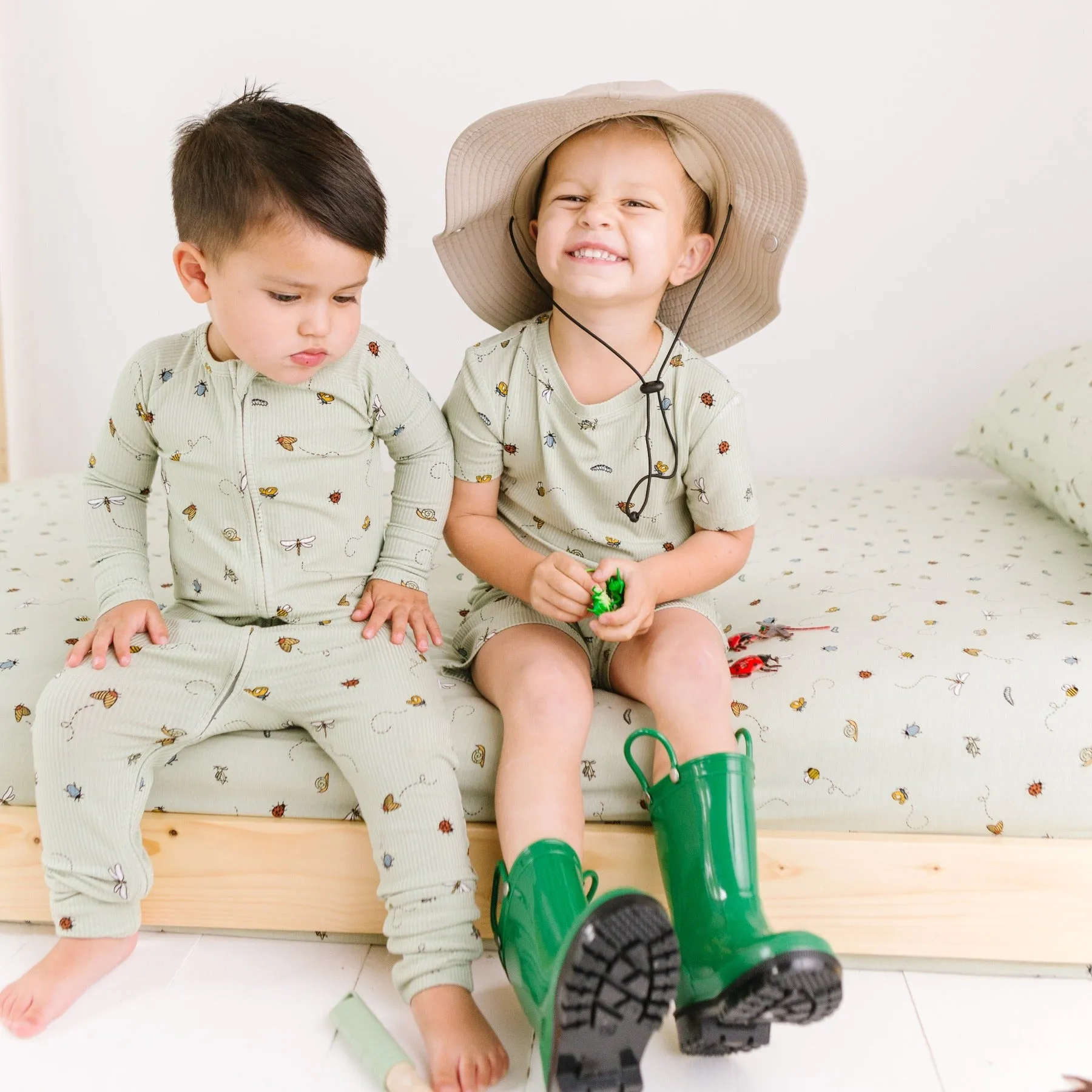 Bugs Small Ribbed Shorts Two-Piece Set