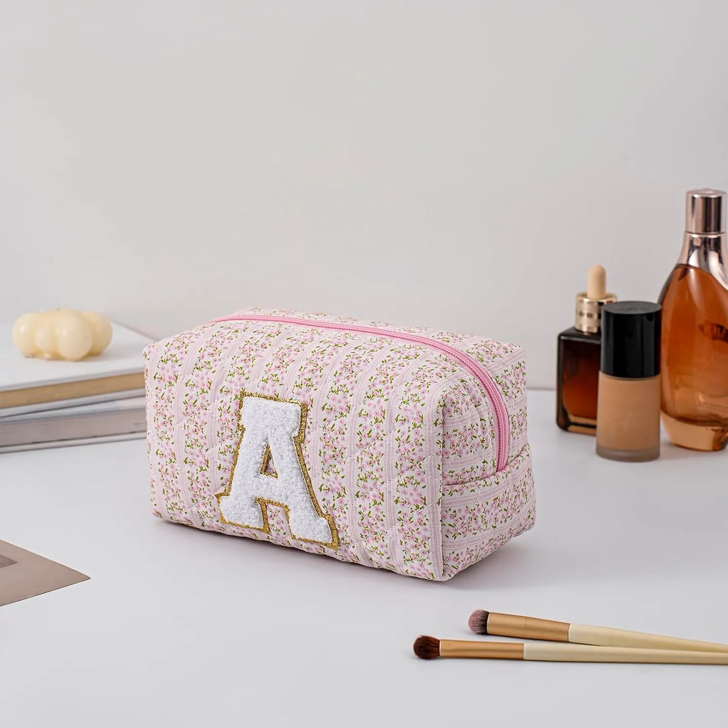 JOVAKIT Alphabet Makeup Bag Cosmetic Bag for Women, Christmas Gifts for Girls Age 6-18, Floral Flowers Coquette Travel Toiletry Zipper Make Up Pouch Organizer Trendy Stuff (Pink Floral A)