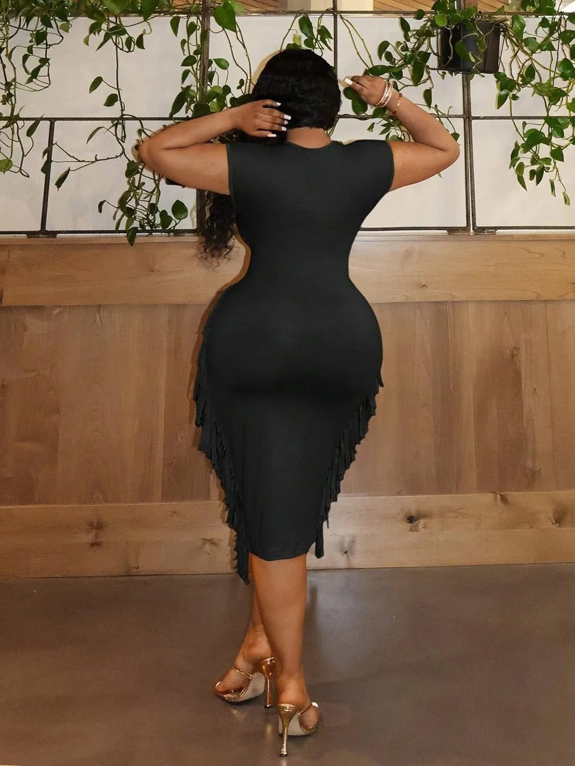 LALAGEN Women's 2025 Summer Dresses Plus Size Bodycon Half Sleeve Deep V-Neck Solid Color Midi Dress