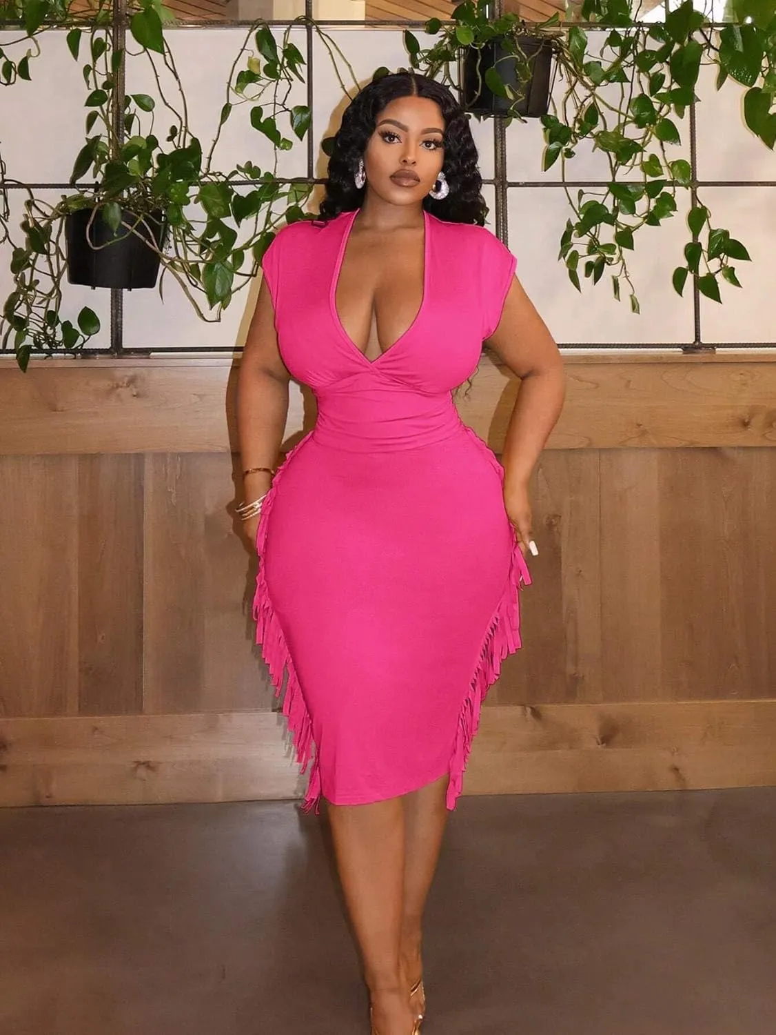 LALAGEN Women's 2025 Summer Dresses Plus Size Bodycon Half Sleeve Deep V-Neck Solid Color Midi Dress