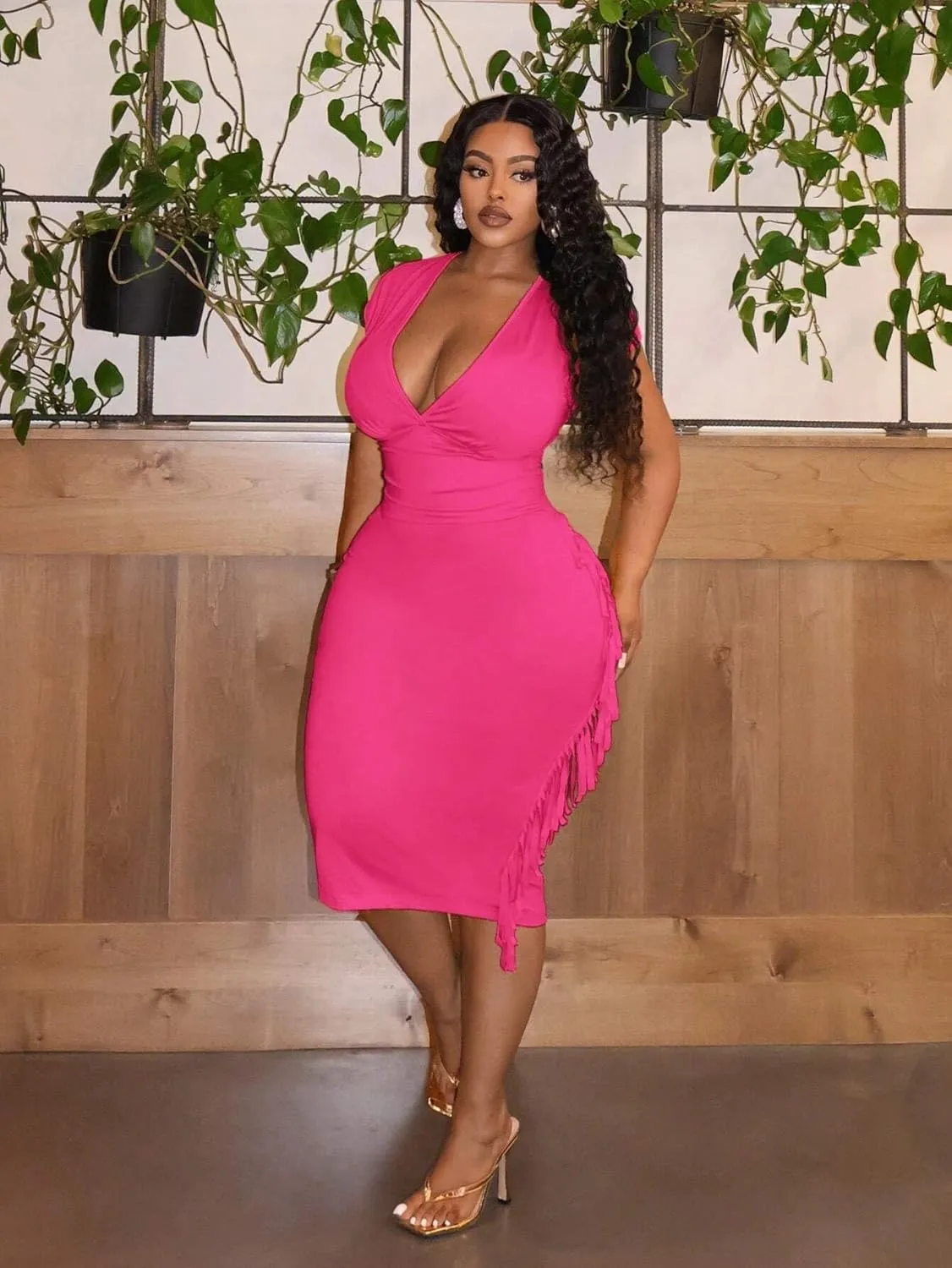 LALAGEN Women's 2025 Summer Dresses Plus Size Bodycon Half Sleeve Deep V-Neck Solid Color Midi Dress