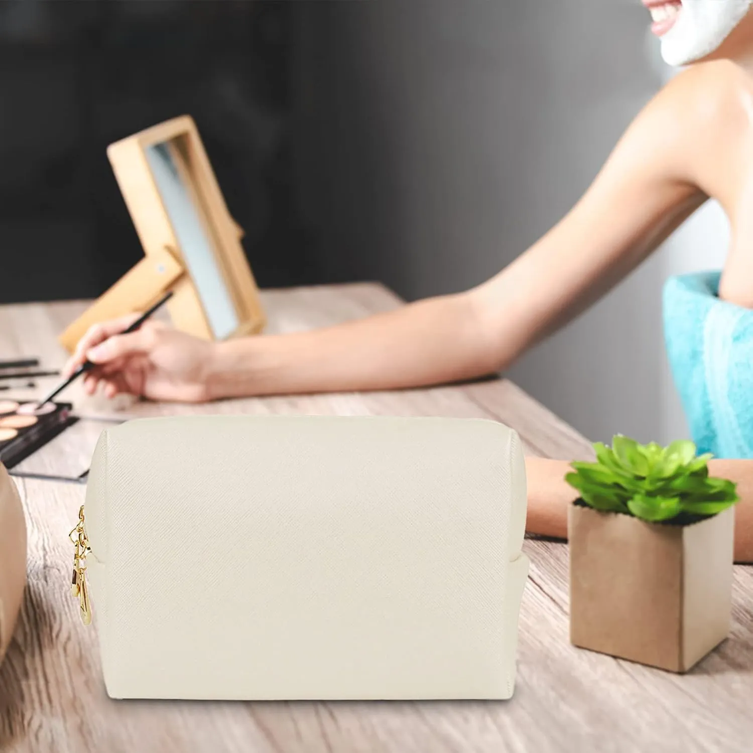Makeup Luggage Women's Makeup Bag High Appearance Level Handheld Portable Square Cute Travel PU Toiletry Organizer Bag