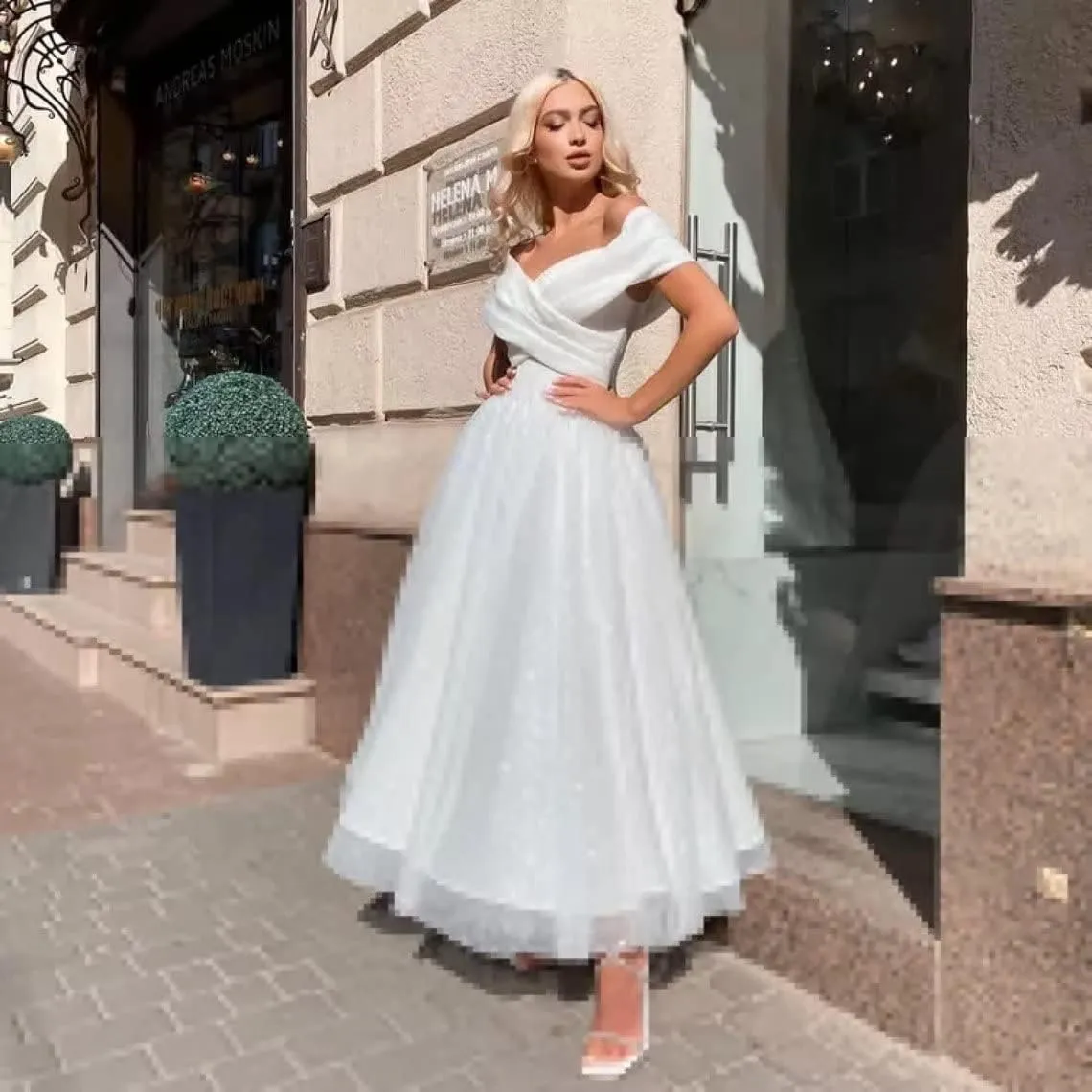Off Shoulder Tulle Prom Dresses Tea Length Ball Gown Sparkly Formal Evening Party Gowns
