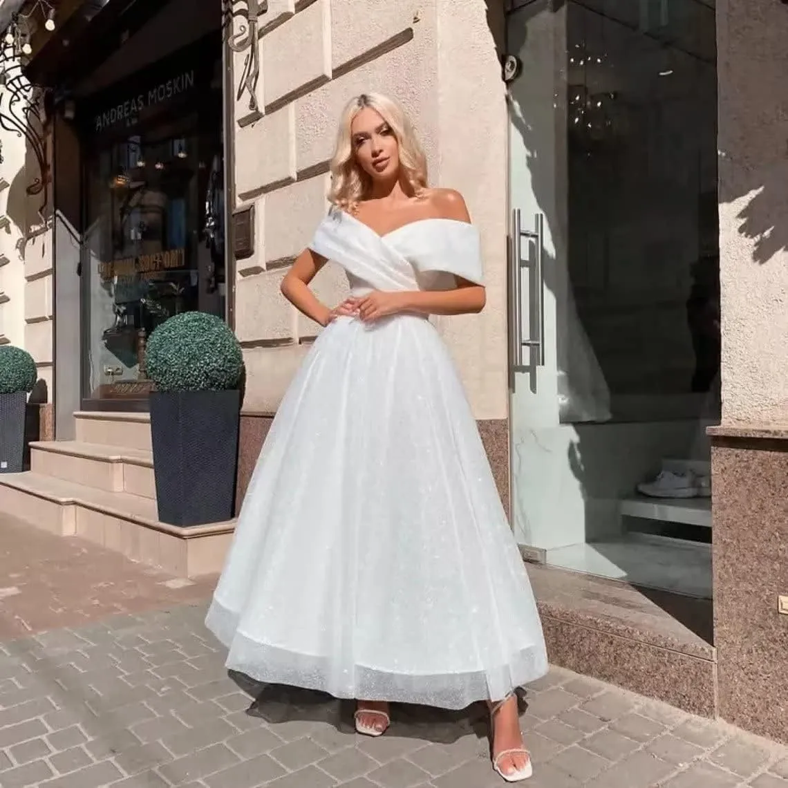 Off Shoulder Tulle Prom Dresses Tea Length Ball Gown Sparkly Formal Evening Party Gowns