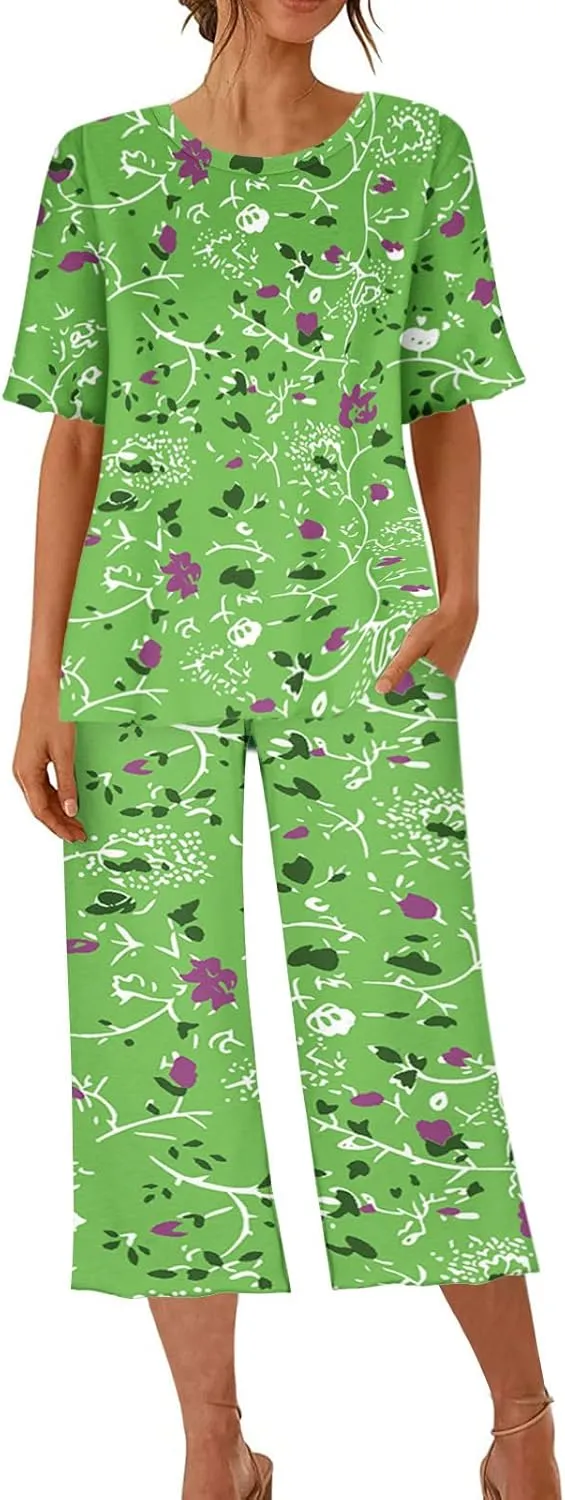 Summer Capris Pajamas for Women Floral Print Short Sleeve Sleepwear Top and Capri Pants 2 Piece Loungewear Sets with Pockets
