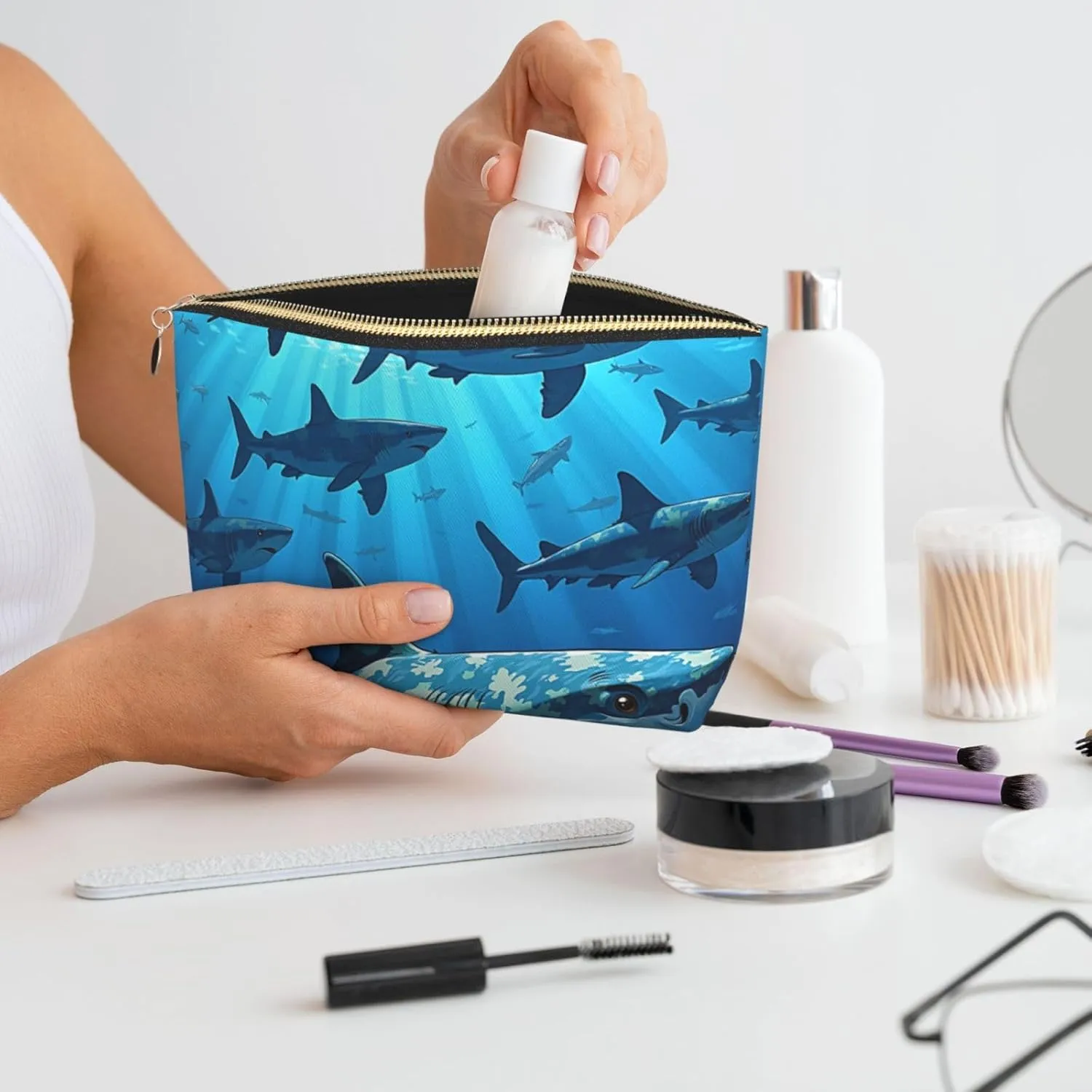 SWEET TANG Women's PU Leather Makeup Bag Pouch, Travel Cosmetic Bag, Funny Portable Organizer Compatible with Blue Camo Shark, Water Resistant Jewelry Case with Zipper