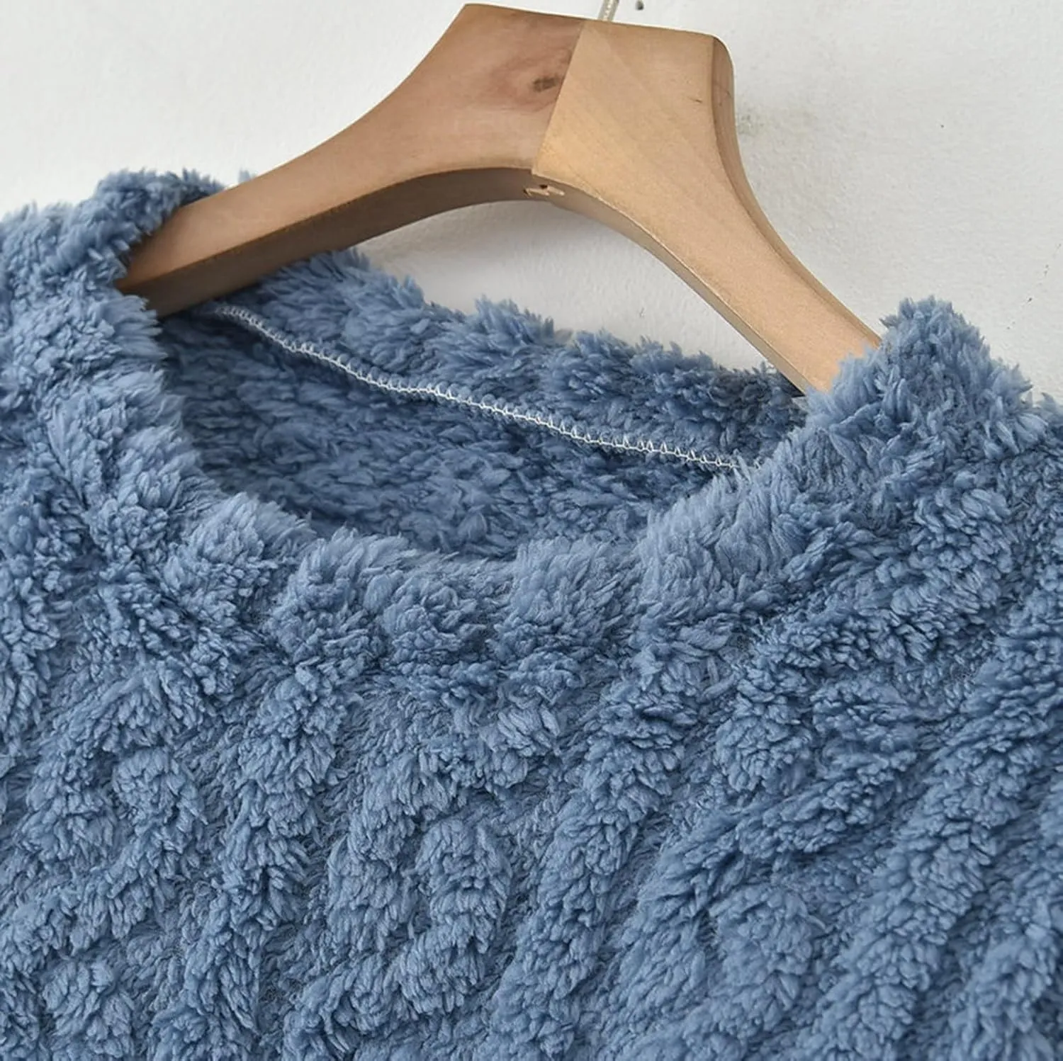 Winter Fluffy Pajama Set for Women Cute Loose Plush Sleepwear Loungewear Soft Fuzzy Fleece Pullover and Pants Pjs Set