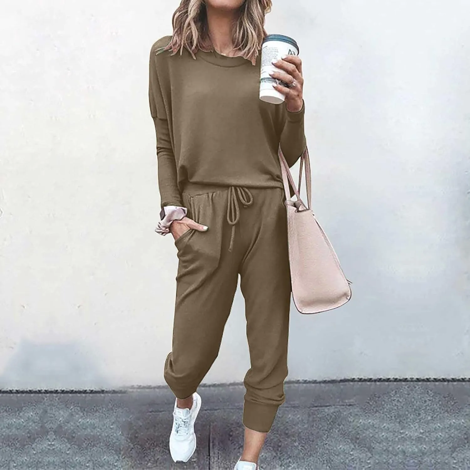 Women 2 Piece Outfits Sweatsuit Oversized Pullover Tops And Long Pants Tracksuit Sweatsuits With Sweatpants