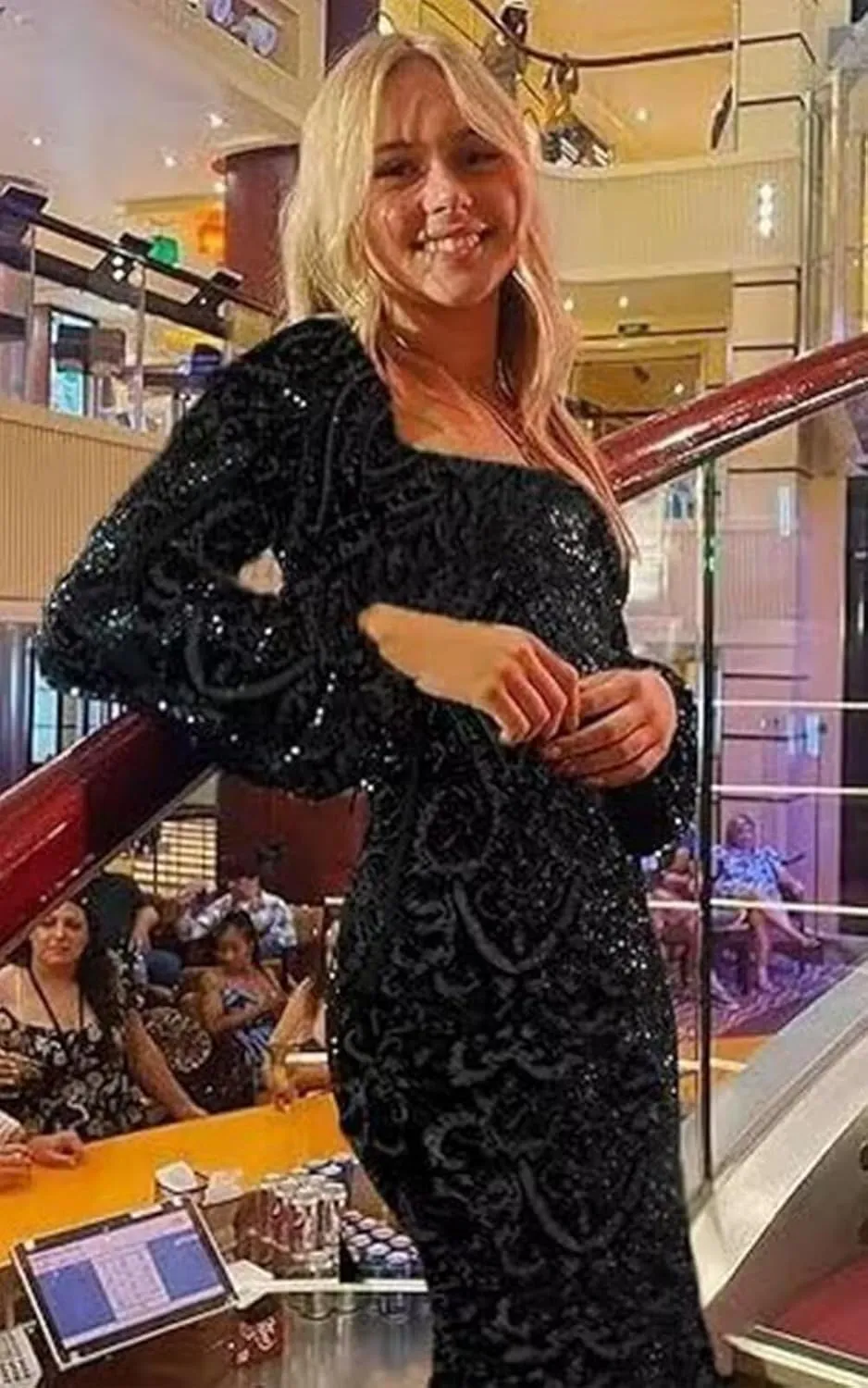Women's Sequin Mermaid Prom Dresses with Puffy Sleeves 2025 Long Formal Evening Gowns with Slit
