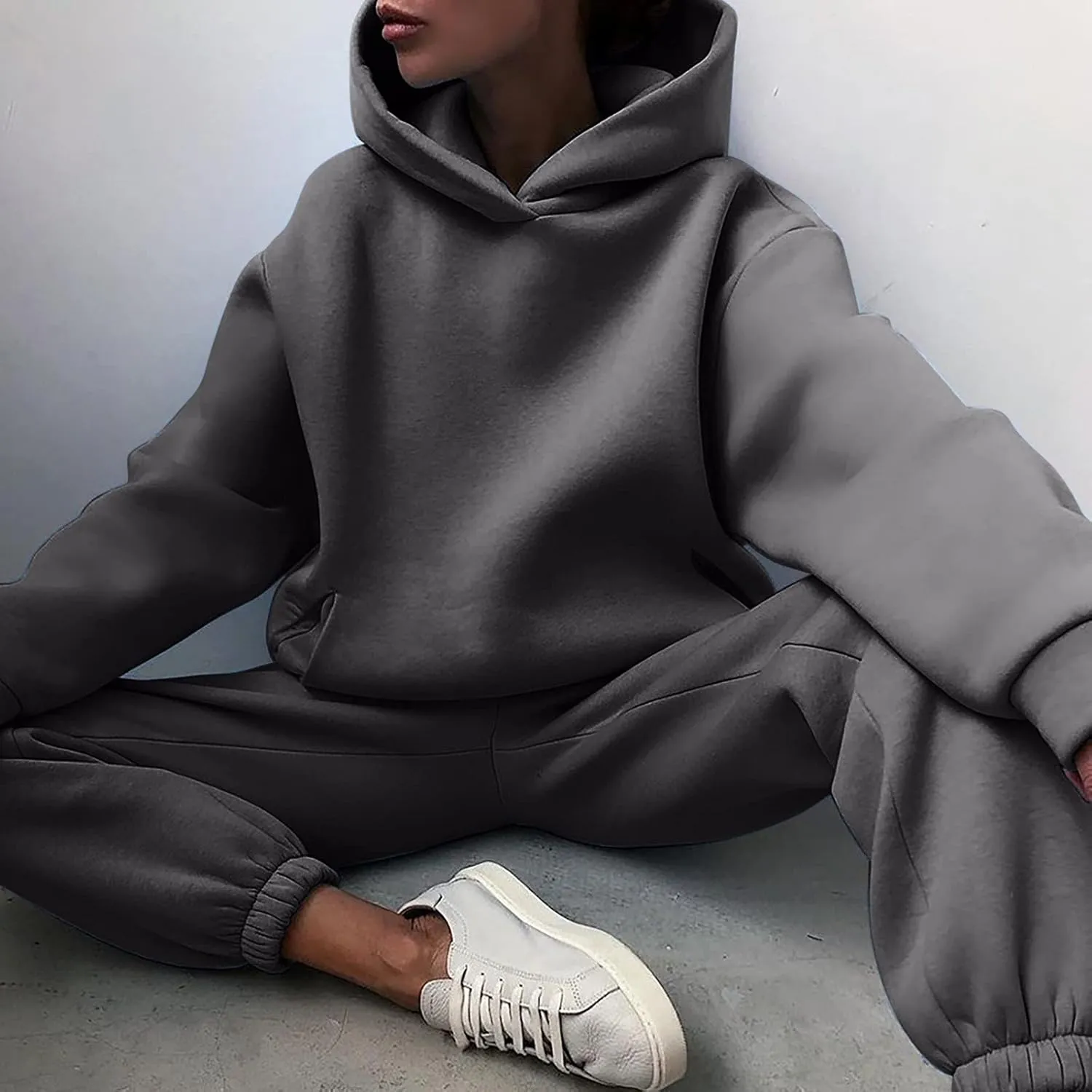 Workout Sets for Women Plus Size Sweatsuits Two Piece Sweatpants Sets and Hooded Pullover Long Sleeve Sweatshirts